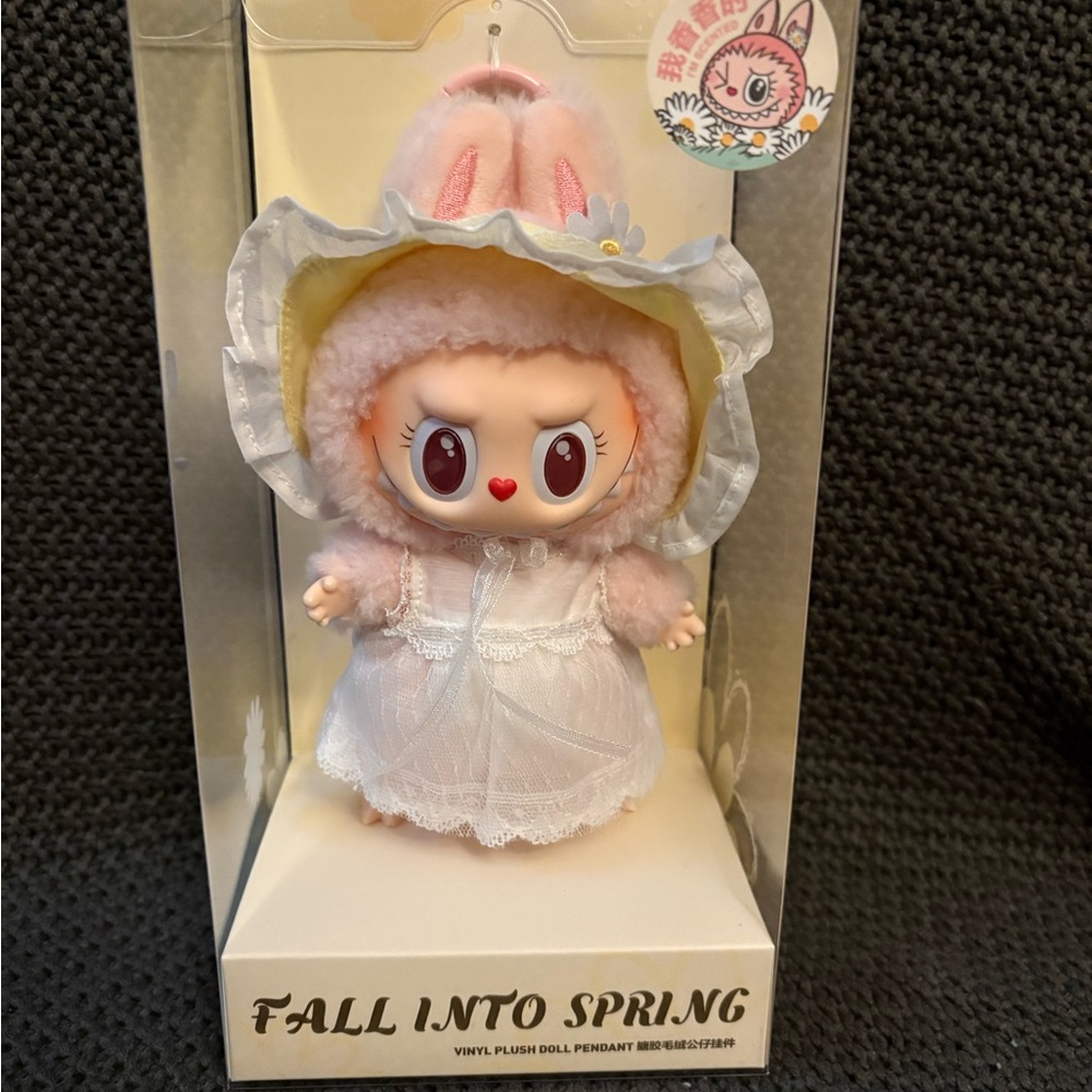 Fall into spring mokoko